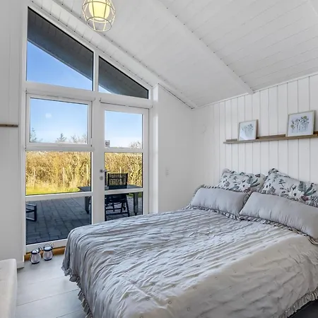 Halona - 400m From The Sea By Interhome