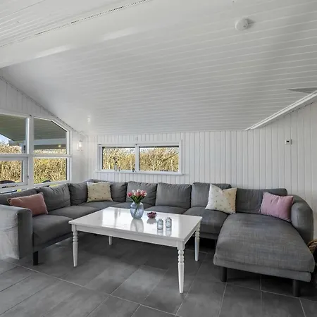 Halona - 400m From The Sea By Interhome Hébergement de vacances *